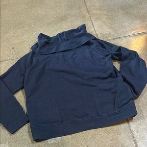 Patagonia women’s Navy Sweater